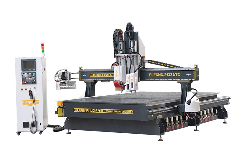 CNC-роутер с автоматической сменой инструмента
