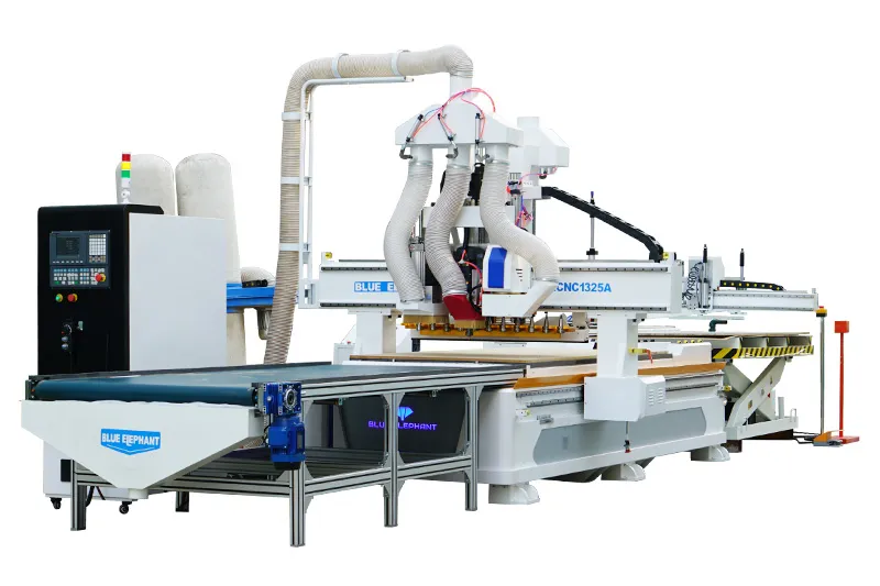 CNC-роутер с автоматической сменой инструмента