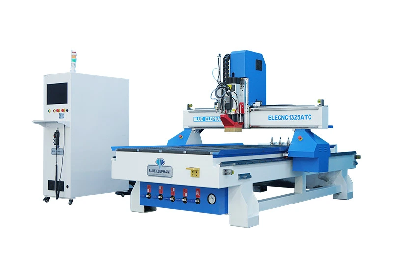 CNC-роутер с автоматической сменой инструмента