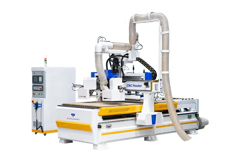 CNC-роутер с автоматической сменой инструмента