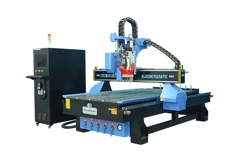 CNC-роутер с автоматической сменой инструмента